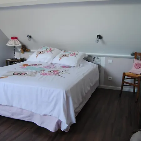 D'hotes Murielle Bed and breakfast 3*