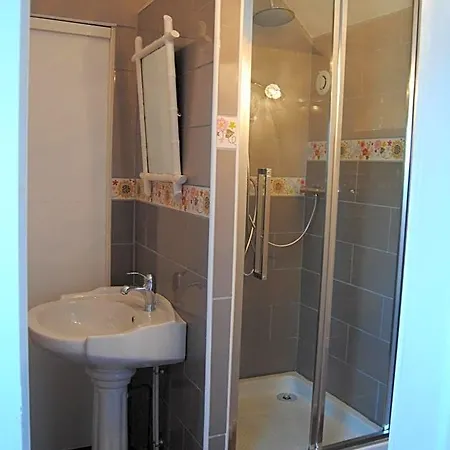 D'hotes Murielle